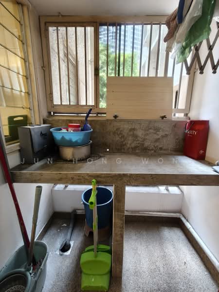 Kondominium untuk Dijual di Mont Kiara Pines - Jun Hong Wong - Balcony - PropertyGuru.com.my