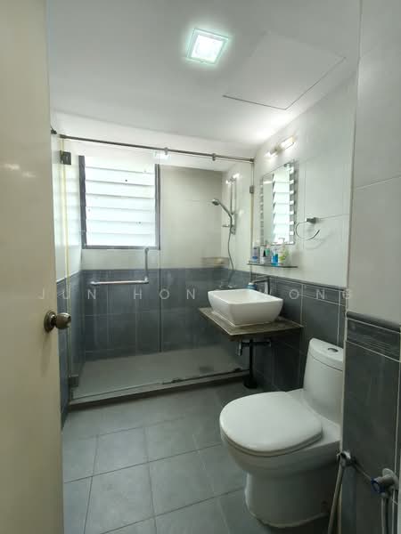 Kondominium untuk Dijual di Mont Kiara Pines - Jun Hong Wong - Bathroom - PropertyGuru.com.my