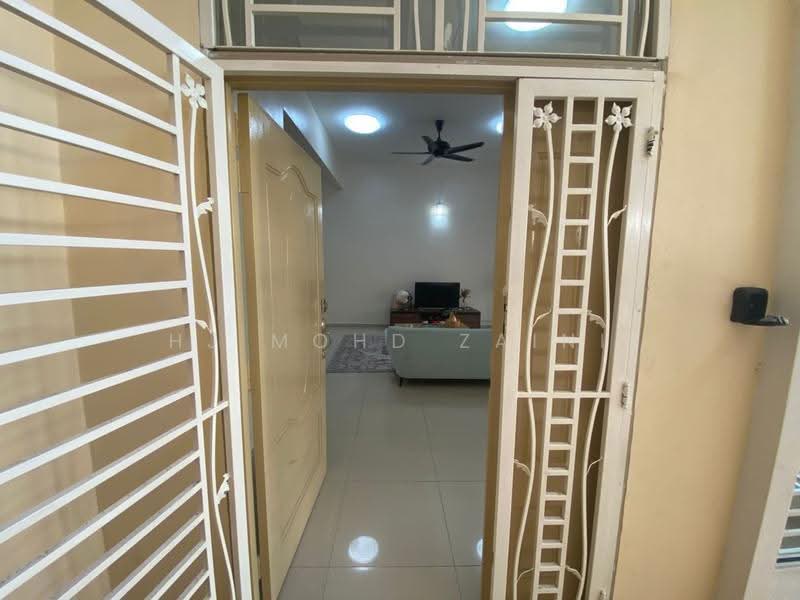 2-storey Terraced House for Sale in Taman Belia Antarabangsa (Bukit Katil) - Hj Mohd Zaini - Living Room - PropertyGuru.com.my