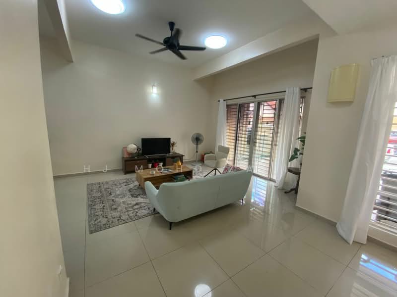 2-storey Terraced House for Sale in Taman Belia Antarabangsa (Bukit Katil) - Hj Mohd Zaini - Living Room - PropertyGuru.com.my