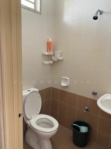 2-storey Terraced House for Sale in Taman Belia Antarabangsa (Bukit Katil) - Hj Mohd Zaini - Bathroom - PropertyGuru.com.my