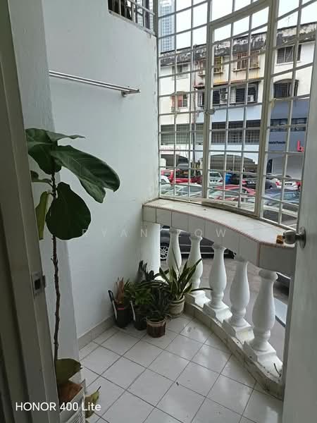 Pangsapuri untuk Disewa di Pandan Terrace Apartment (Pandan Perdana) - Ryan Low - Balcony - PropertyGuru.com.my