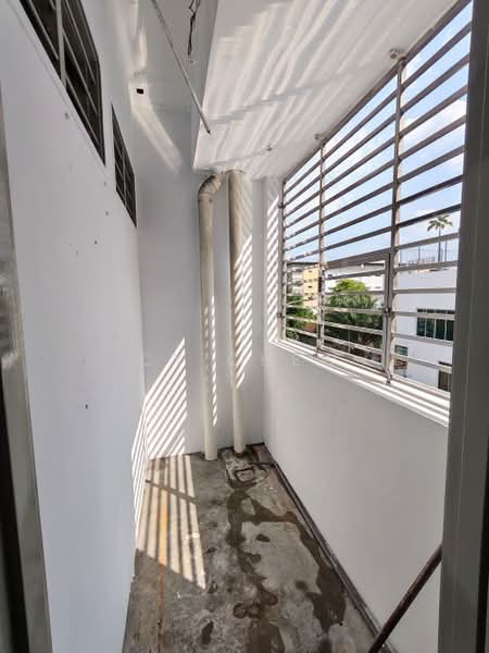Shop / Office for Rent in Johor Bahru (Johor) - CY Chew - Balcony - PropertyGuru.com.my