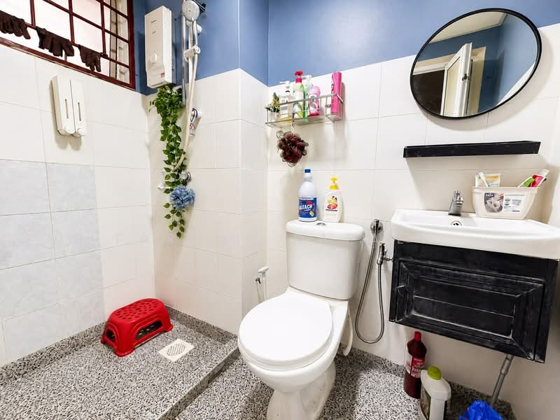 Apartment for Sale at Aliran Damai - Farhan Rafael - Bathroom - PropertyGuru.com.my