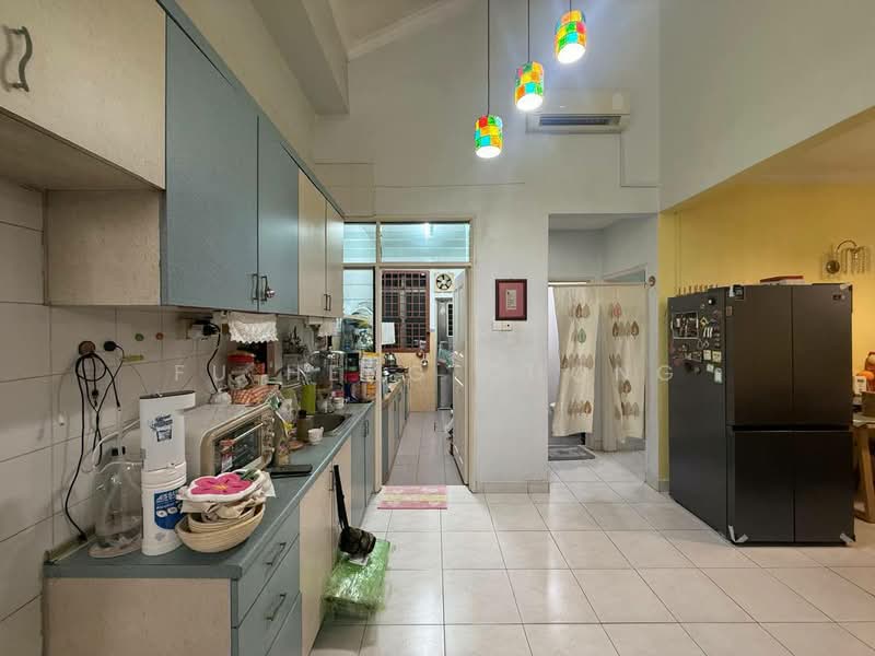 Rumah Teres 1.5-Tingkat untuk Dijual di Taman Molek (Johor Bahru) - Fu Heng Chong - Kitchen - PropertyGuru.com.my