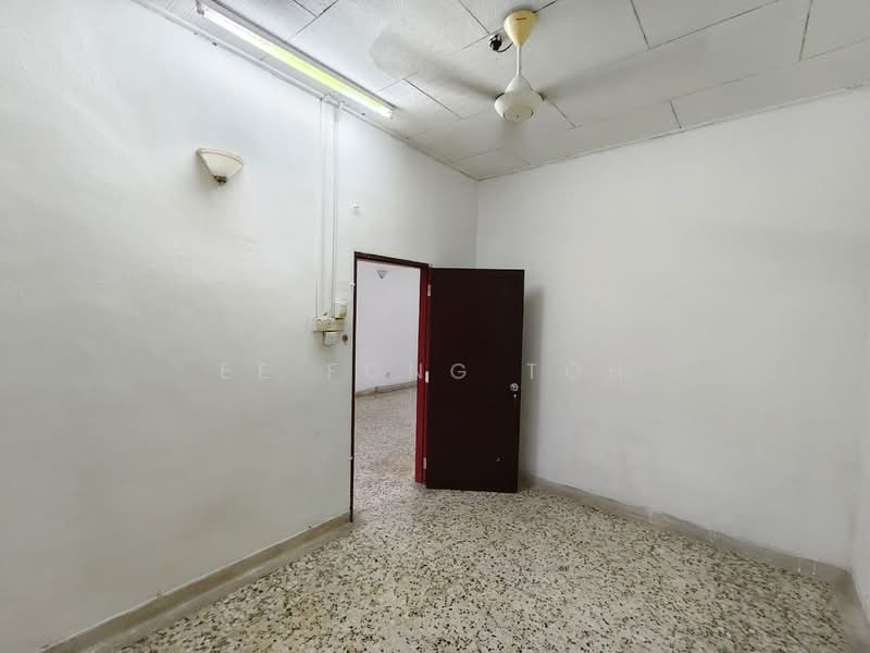 1-storey Terraced House for Sale in Taman Ungku Tun Aminah (Skudai) - Ee Fong Toh - Interior - PropertyGuru.com.my