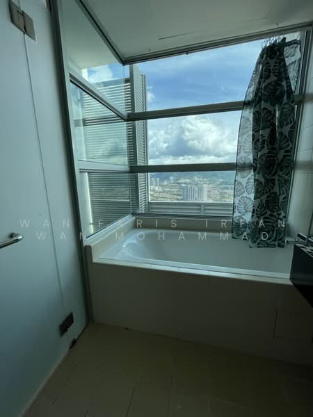 Kondominium untuk Dijual di Riana Green East - Wan Faris Irfan Wan Mohammad - Bathroom - PropertyGuru.com.my