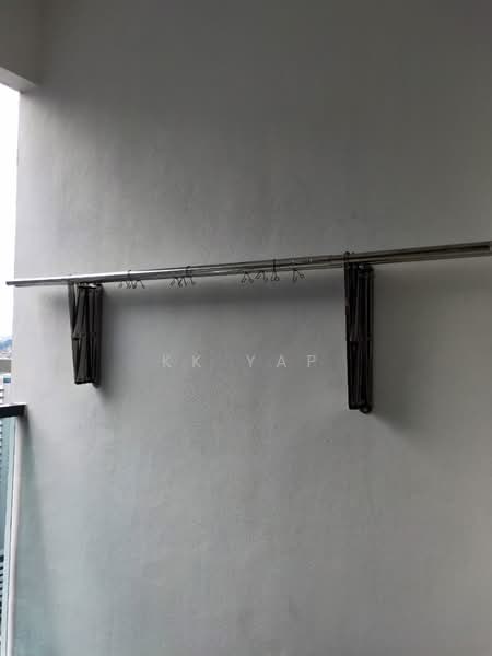 Kediaman Servis untuk Disewa di Symphony Tower (Menara Simfoni) - KK Yap - Balcony - PropertyGuru.com.my