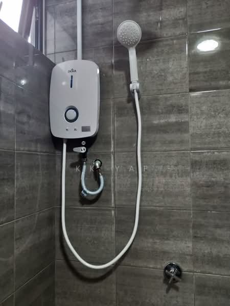 Kediaman Servis untuk Disewa di Symphony Tower (Menara Simfoni) - KK Yap - Bathroom - PropertyGuru.com.my