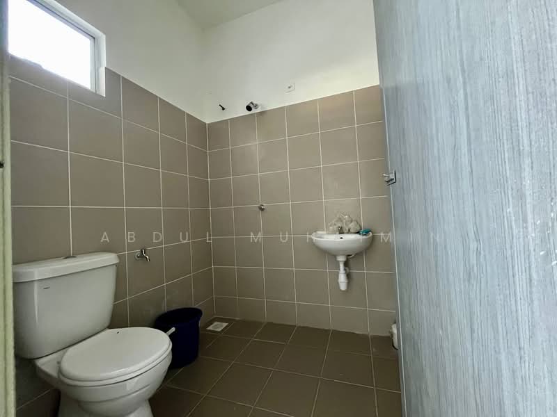 Rumah Teres 1-Tingkat untuk Dijual di Gurun (Kedah) - Abdul Muhaimin - Bathroom - PropertyGuru.com.my