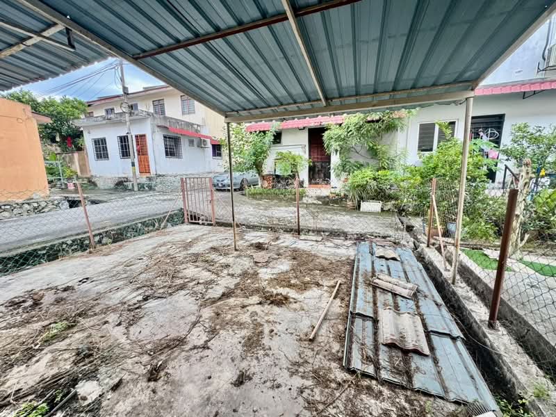 2-storey Terraced House for Sale in Rawang (Selangor) - Tiffany Yang - Backyard - PropertyGuru.com.my