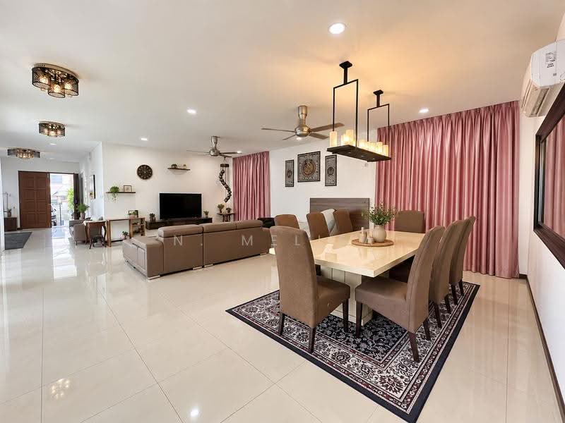 Rumah Banglo untuk Dijual di Subang Jaya (Selangor) - N. Melisa - Living Room - PropertyGuru.com.my