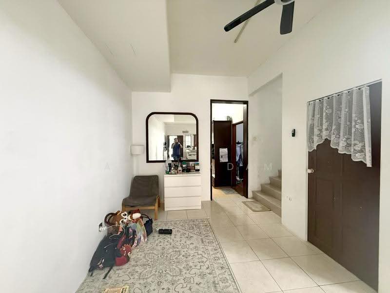2-storey Terraced House for Sale in Bandar Nusaputra (Puchong) - Akmal Adam - Interior - PropertyGuru.com.my