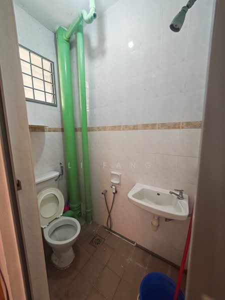 Pangsapuri untuk Dijual di Nipah Emas - Li Fang - Bathroom - PropertyGuru.com.my