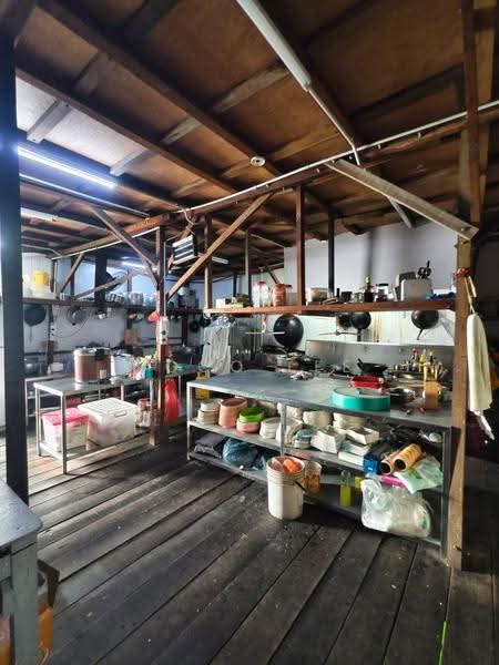 Hotel / Resort for Sale in Kampung Kong Kong Laut (Pasir Gudang) - Coco Lee - Kitchen - PropertyGuru.com.my