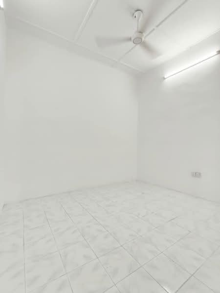 1-storey Terraced House for Sale in Taman Sentosa (Johor Bahru) - Ee Fong Toh - Interior - PropertyGuru.com.my