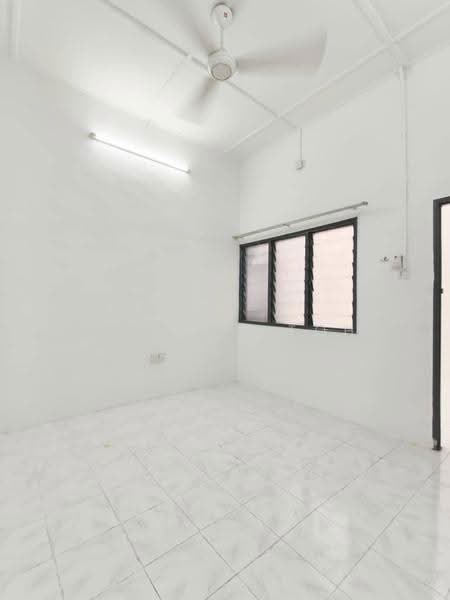 1-storey Terraced House for Sale in Taman Sentosa (Johor Bahru) - Ee Fong Toh - Interior - PropertyGuru.com.my