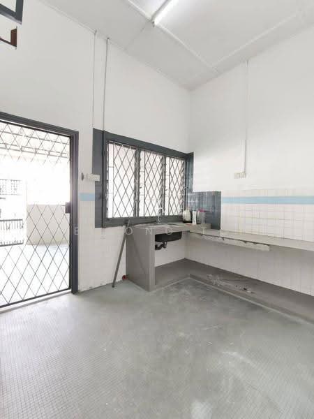 1-storey Terraced House for Sale in Taman Sentosa (Johor Bahru) - Ee Fong Toh - Kitchen - PropertyGuru.com.my