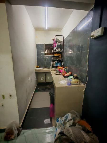 Rumah Teres 2-Tingkat untuk Dijual di Taman Johor Jaya (Johor Bahru) - Jasz Ong - Kitchen - PropertyGuru.com.my