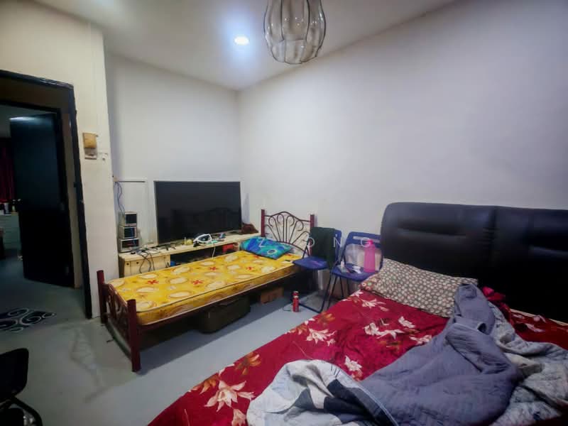 Rumah Teres 2-Tingkat untuk Dijual di Taman Johor Jaya (Johor Bahru) - Jasz Ong - Bedroom - PropertyGuru.com.my