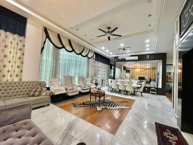 Semi-Detached House for Sale in Bukit Jelutong (Shah Alam) - Nadia Shukri - Living Room - PropertyGuru.com.my