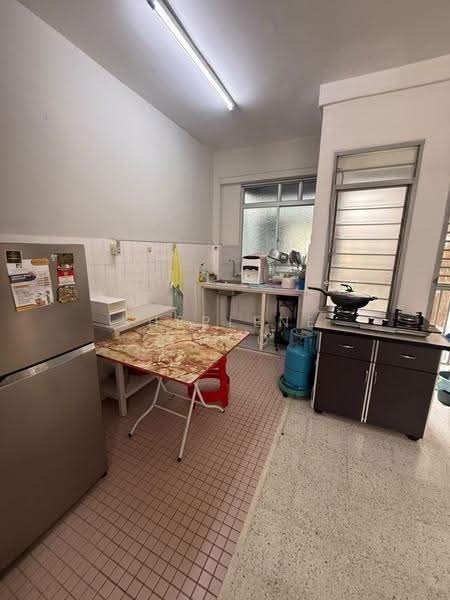 Pangsapuri untuk Disewa di Mutiara Indah Apartment - Sherlene Choo - Kitchen - PropertyGuru.com.my