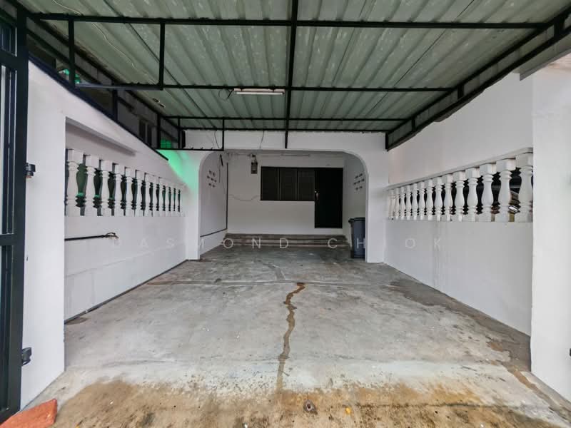 Rumah Teres 2-Tingkat untuk Dijual di Taman Desa Cemerlang (Ulu Tiram) - Dasmond Chiok - PropertyGuru.com.my