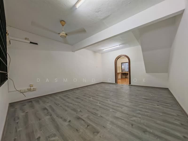 Rumah Teres 2-Tingkat untuk Dijual di Taman Desa Cemerlang (Ulu Tiram) - Dasmond Chiok - PropertyGuru.com.my