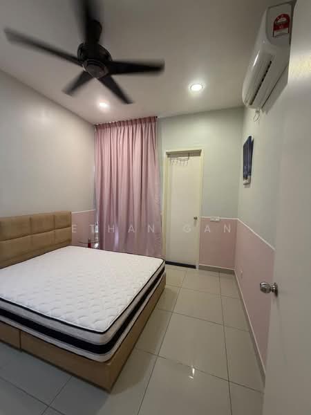 2-storey Terraced House for Rent in Taman Mount Austin (Tebrau) - Ethan Gan - Bedroom - PropertyGuru.com.my