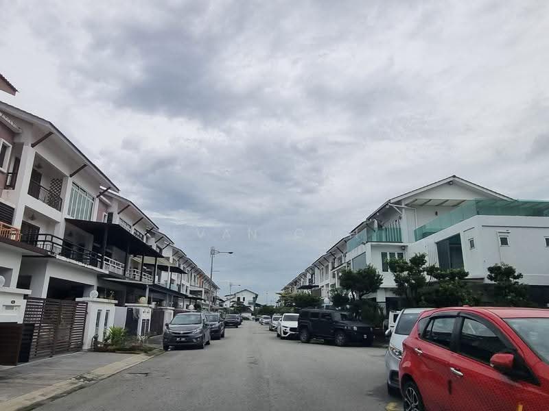 Rumah Teres 2.5-Tingkat untuk Dijual di Taman Meranti Jaya (Puchong) - Evan Goh - Exterior - PropertyGuru.com.my