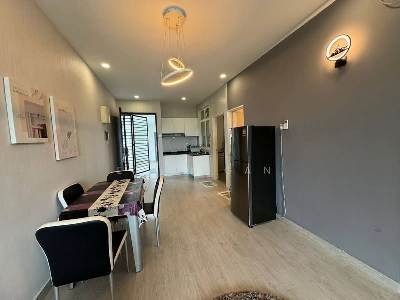 Kediaman Servis untuk Dijual di Twin Danga Residence - Ethan Gan - Interior - PropertyGuru.com.my