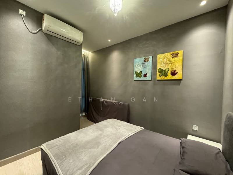Kediaman Servis untuk Dijual di Twin Danga Residence - Ethan Gan - Bedroom - PropertyGuru.com.my