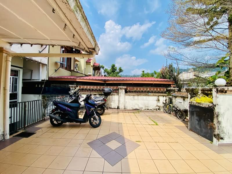 2-storey Terraced House for Sale in Ampang Jaya (Ampang) - Nadrah Omar - Exterior - PropertyGuru.com.my