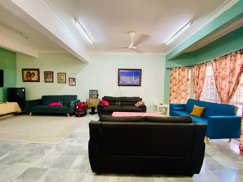 2-storey Terraced House for Sale in Ampang Jaya (Ampang) - Nadrah Omar - Living Room - PropertyGuru.com.my