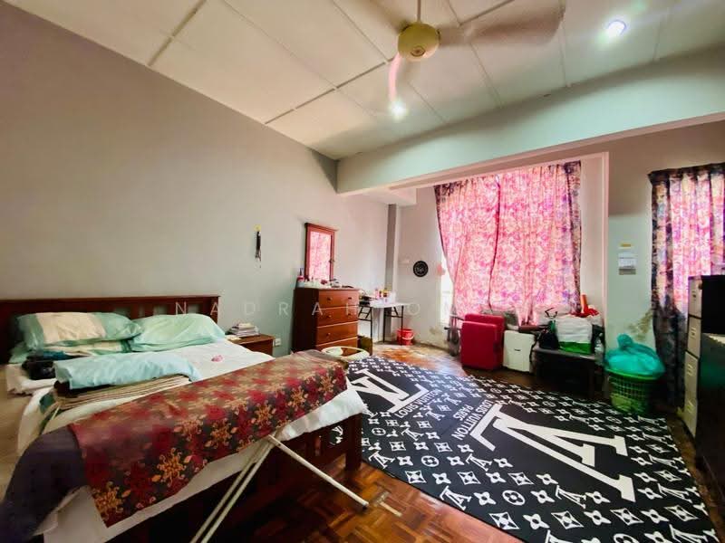 2-storey Terraced House for Sale in Ampang Jaya (Ampang) - Nadrah Omar - Bedroom - PropertyGuru.com.my