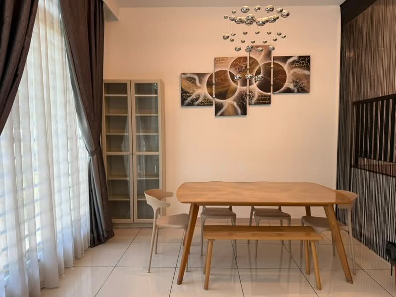 Rumah Teres 2-Tingkat untuk Dijual di Senibong (Permas Jaya) - Li Juan - Dining Room - PropertyGuru.com.my