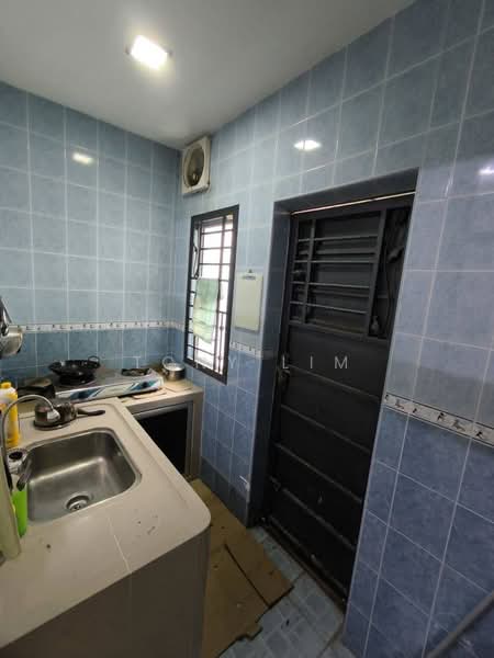 Rumah Teres 2-Tingkat untuk Disewa di Austin Crest (Johor Bahru) - Tony Lim - Kitchen - PropertyGuru.com.my