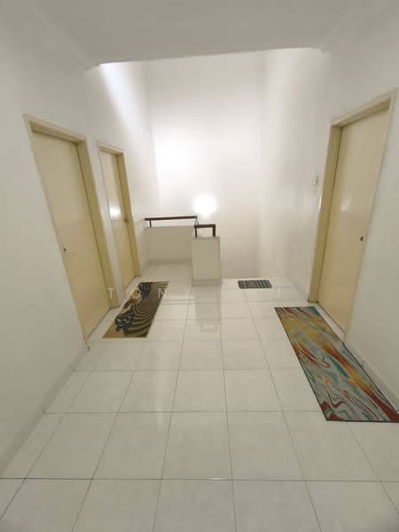 Rumah Teres 2-Tingkat untuk Disewa di Austin Crest (Johor Bahru) - Tony Lim - Corridor - PropertyGuru.com.my