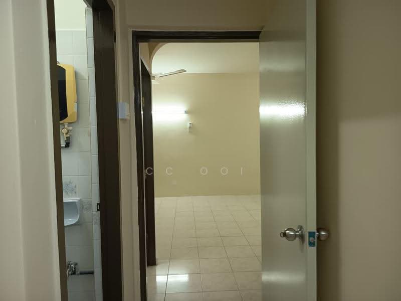 Kondominium untuk Disewa di Springfield Condominium - CC Ooi - Bathroom - PropertyGuru.com.my