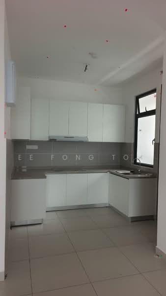 Service Residence for Sale at RESIDENSI IDAMAN RIA - Ee Fong Toh - Kitchen - PropertyGuru.com.my