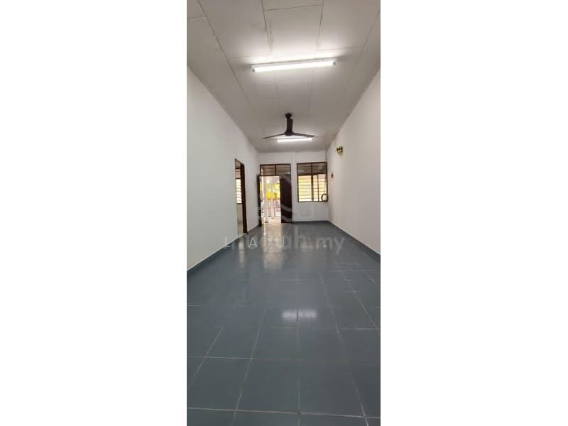 1.5-storey Terraced House for Rent in Kulim (Kedah) - LAU . - Living Room - PropertyGuru.com.my