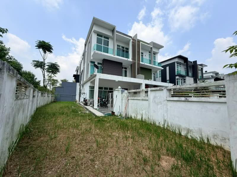 Rumah Kluster untuk Dijual di Taman Nusa Sentral (Iskandar Puteri (Nusajaya)) - Joey Tay - Exterior - PropertyGuru.com.my
