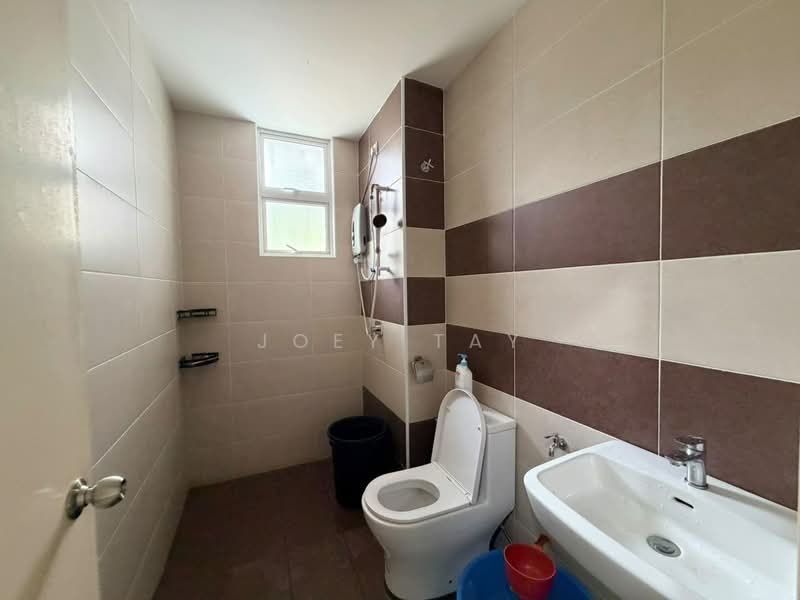 Rumah Kluster untuk Dijual di Taman Nusa Sentral (Iskandar Puteri (Nusajaya)) - Joey Tay - Bathroom - PropertyGuru.com.my