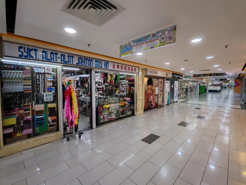Retail Space for Rent in KL City Centre (Kuala Lumpur) - Jeno Poon - Corridor - PropertyGuru.com.my