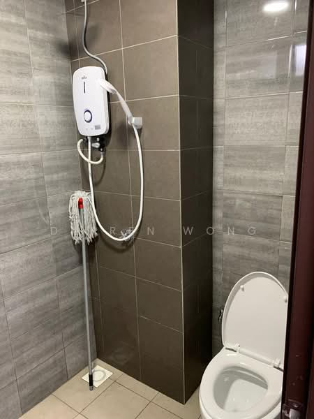 Kediaman Servis untuk Disewa di Symphony Tower (Menara Simfoni) - DARREN WONG - Bathroom - PropertyGuru.com.my