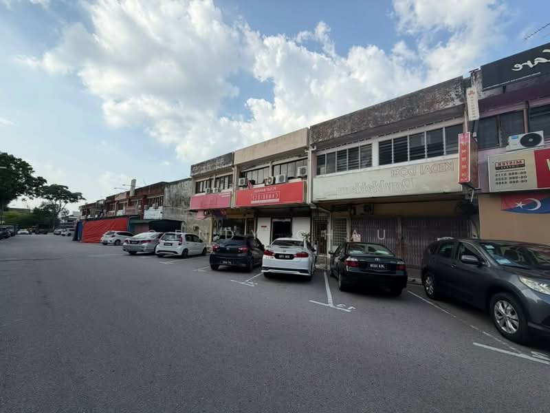 Shop / Office untuk Disewa di Taman Johor Jaya (Johor Bahru) - Cendy Chau - Exterior - PropertyGuru.com.my