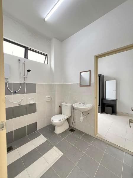2-storey Terraced House for Sale in Taman Bestari Perdana (Pasir Gudang) - SY Ngo - Bathroom - PropertyGuru.com.my