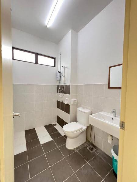 2-storey Terraced House for Sale in Taman Bestari Perdana (Pasir Gudang) - SY Ngo - Bathroom - PropertyGuru.com.my