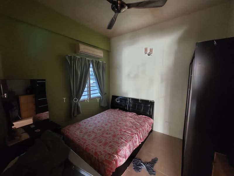 Pangsapuri untuk Dijual di Sri Kristal - Tony Cheah - Bedroom - PropertyGuru.com.my