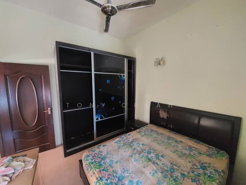 Pangsapuri untuk Dijual di Sri Kristal - Tony Cheah - Bedroom - PropertyGuru.com.my